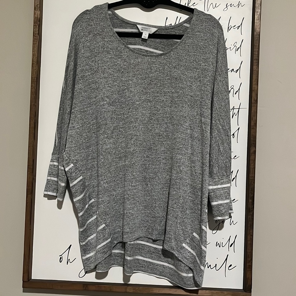 Market & Spruce Grey and White Striped Top XL